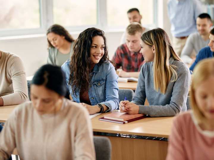 Escuela para swingers: lanzan un seminario para aprender todo sobre el intercambio de parejas