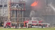 Se desató un incendio dentro de la Refineria YPF La Plata: no hay heridos