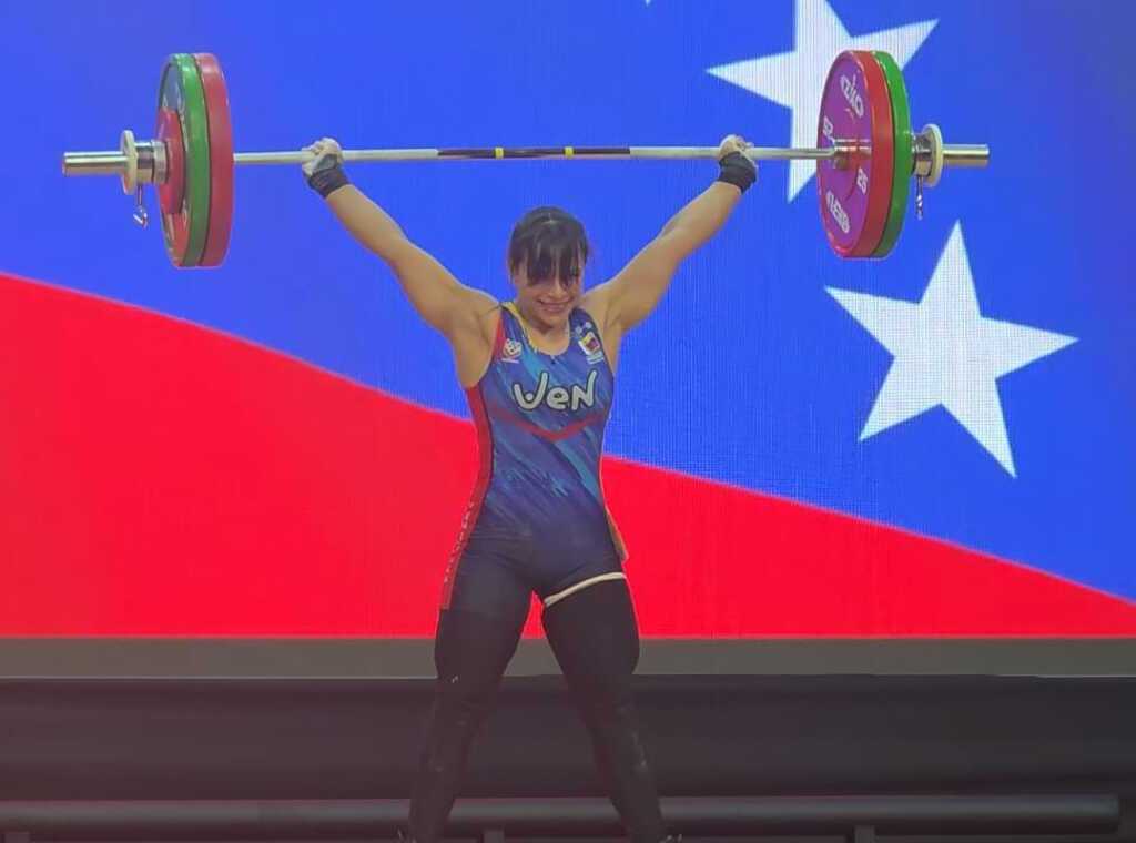 Juegos Bolivarianos: Venegas montó un show en la inauguración de las pesas