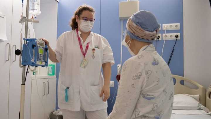 El Rawson profundiza la asistencia psicológica a pacientes con cáncer