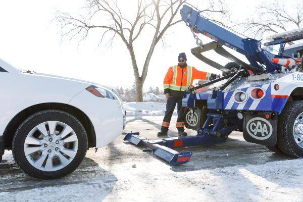We know the snow is coming! CAA Manitoba urges drivers to winterize now