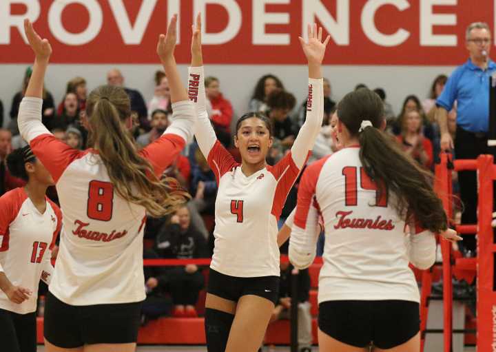 Townies breeze by Avengers 3