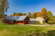 6 homes with fall foliage