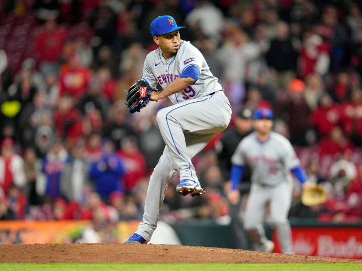 Los Azulejos quieren a Edwin Díaz