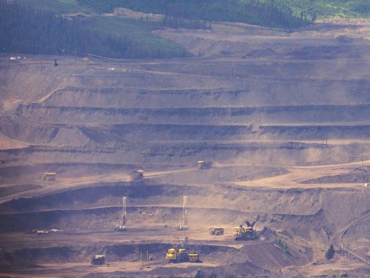 Federal government rules B.C. mining expansion proposal needs further assessment over pollution concerns