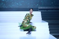 'Top Model' Winner Takes Shocking Fall Down Runway Steps
