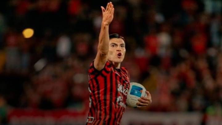 No es Cubo Torres: El exjugador de Chivas que ahora brilla en la Primera División de Costa Rica