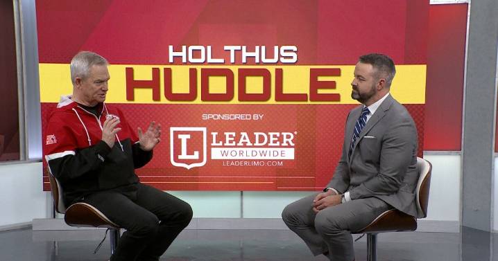 Holthus Huddle--Massive Thanksgiving match between two teams coming off massive wins