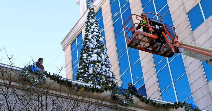 Getting ready for Christmas in Fort Wayne