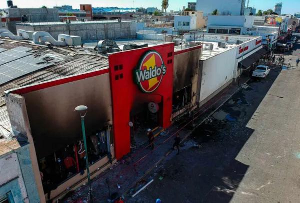 Identifican a 21 de las 23 víctimas del incendio de tienda Waldos en Hermosillo