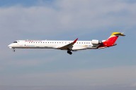 Venezuela revoca las concesiones de seis aerolíneas, entre ellas Iberia, por suspender vuelos