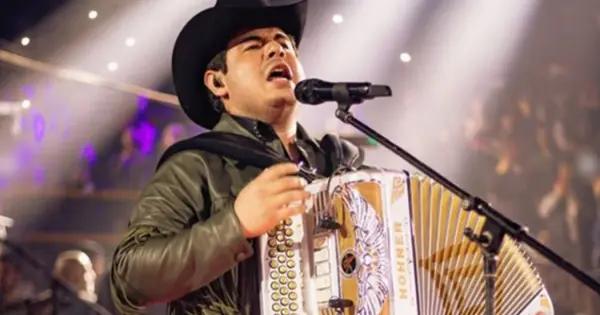 ¿Qué pasa con el cantante Alfredo Olivas?