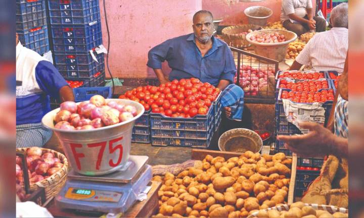Vegetable prices see slight increase in Koyambedu market on November 22