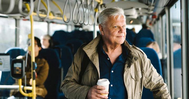 Free bus passes for over 66s key change update as Department for Transport responds