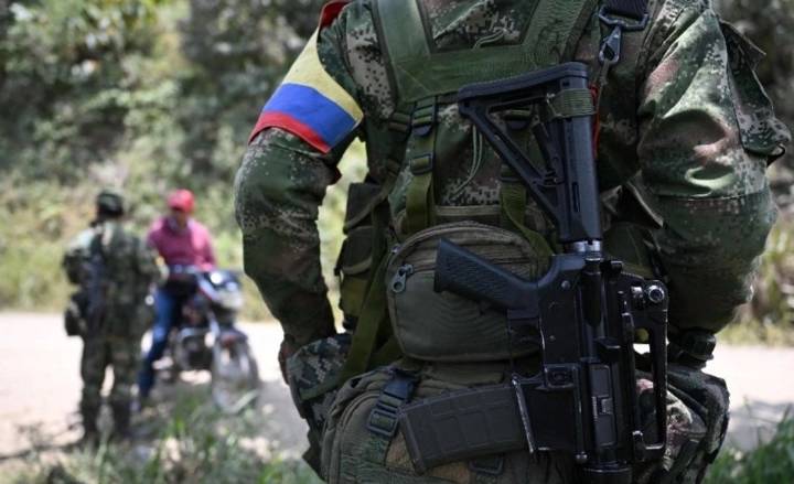 Colombia: sentencian 28 años de prisión a hermano de Álvaro Uribe por crear grupos paramilitares