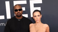 Kanye West se disculpa ante un rabino por sus comentarios antisemitas