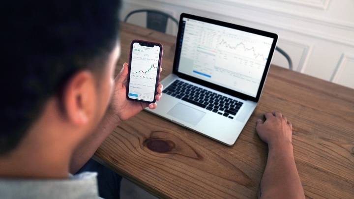 Groww Q2 net profit up 12% at Rs 471 crore; stock jumps 8%