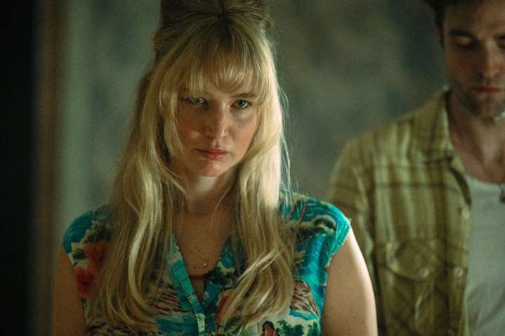 Jennifer Lawrence goes for broke in ‘Die, My Love’
