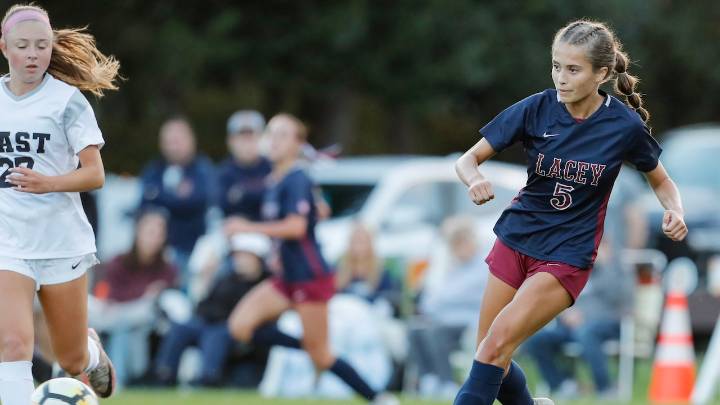 Lacey lunges past Southern - Girls soccer recap