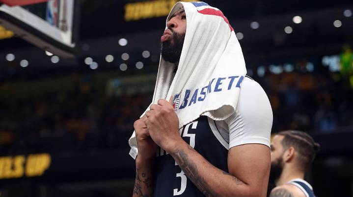 Are Anthony Davis, Dereck Lively II playing tonight? Mavericks vs. Clippers injury report