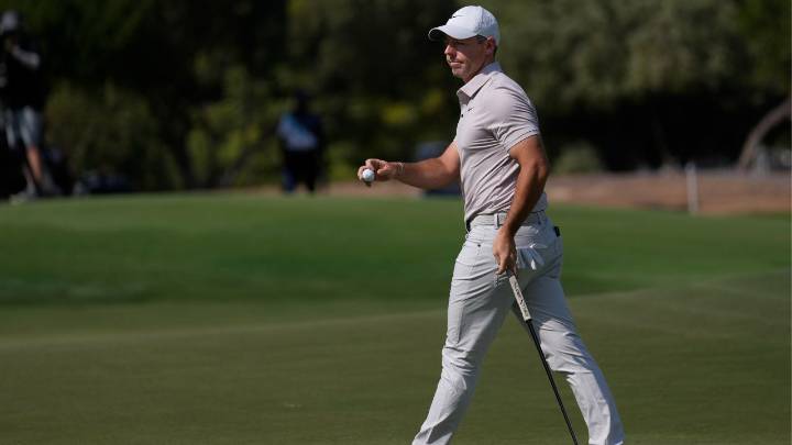 McIlroy emerges with share of lead after wild third round at European tour finale