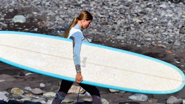 Campeonato de España de longboard 2025: El Puertillo se llena de talento y olas perfectas