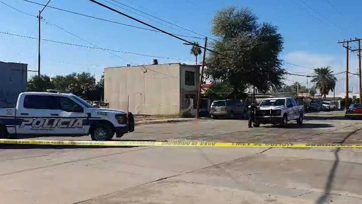 Persona Sin Vida Es Localizada Envuelta en una Lona en San Marcos, Mexicali