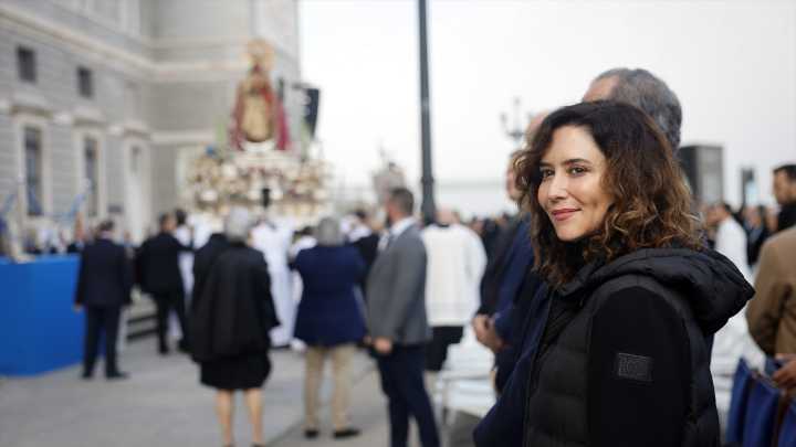 Isabel Díaz Ayuso recibe el alta hospitalaria y cancela su agenda hasta el martes para recuperarse de una gastroenteritis
