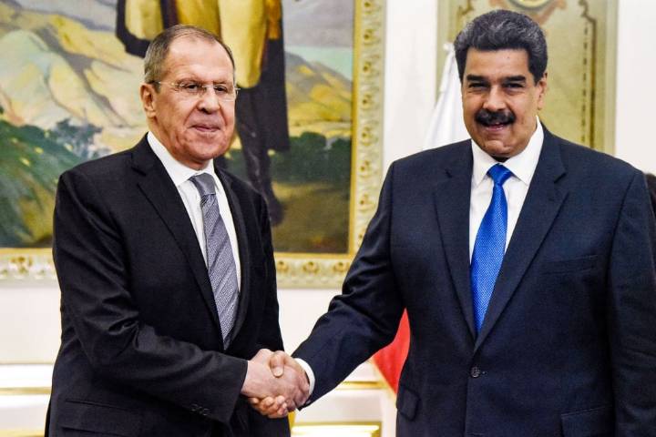 Rusia desmiente que Venezuela haya pedido ayuda militar y rechaza los ataques de EE. UU. en el Caribe