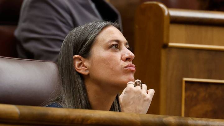 Junts salva al Gobierno pese a su divorcio: se abstiene en una votación para frenar el calendario del cierre de las centrales nucleares