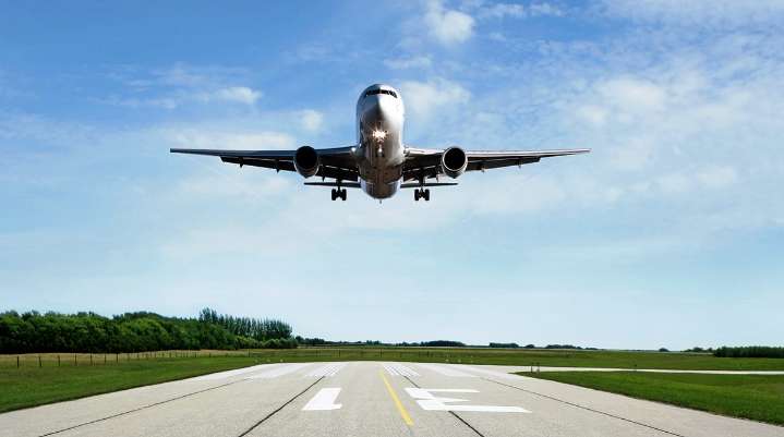 Technical glitch in Delhi’s AMSS delays Mumbai flight operations; passenger advisory issued