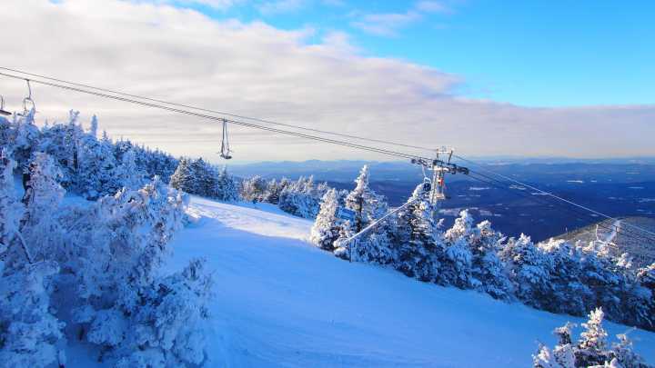 When are New Hampshire ski resorts opening for the 2025