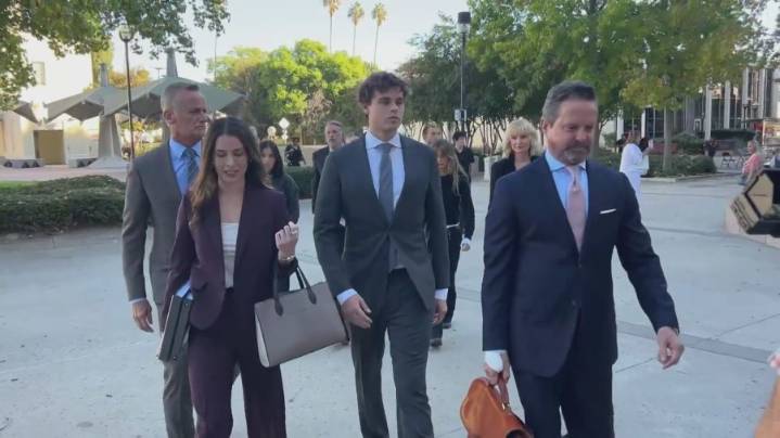 Driver in Southern California crash that killed 4 Pepperdine students loses bid to have murder charges dropped