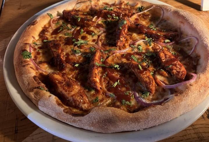 Veterans Day 2025: Dining freebies and discounts for military