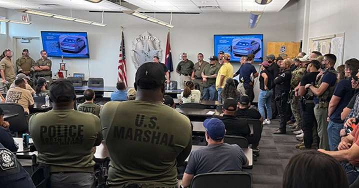 Los agentes de control de fronteras de EE.UU. inspeccionarán los hogares de acogida de 450.000 menores inmigrantes