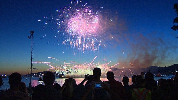 House fires spur Edmonton councillor's upcoming motion to revamp fireworks bylaws