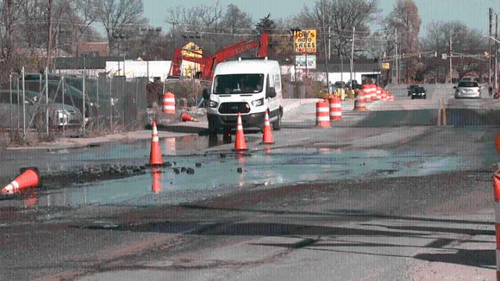 Crews working to repair broken water main on Washington Street in Indianapolis