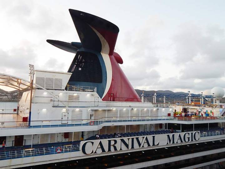 Carnival Expands Premium Menu Offerings for Adults