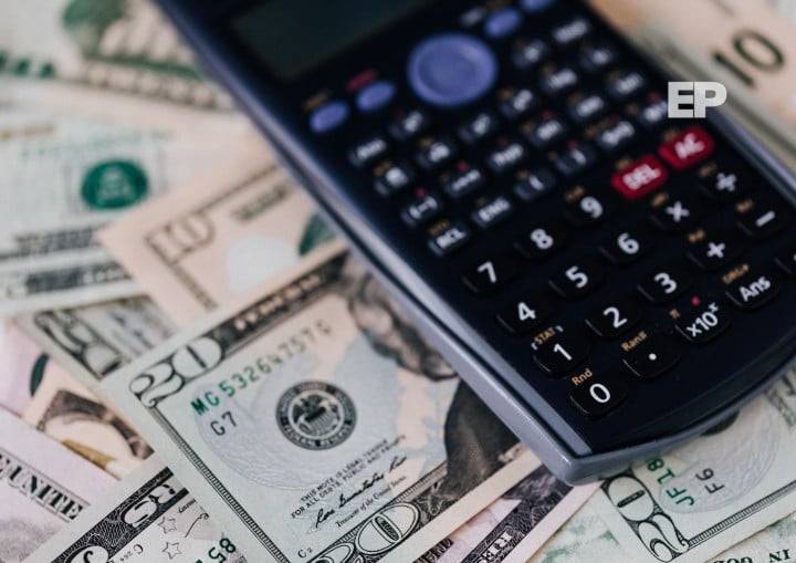 Dólar baja en Chile y el precio del cobre se dispara por señales de escasez