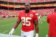 Chiefs’ Chris Jones Sends Clear Message to Andy Reid After Calls to Boost Consistency Ring Out Chris Jones displays his commitment to the Chiefs after Andy Reid’s call for consistency to seek defensiv