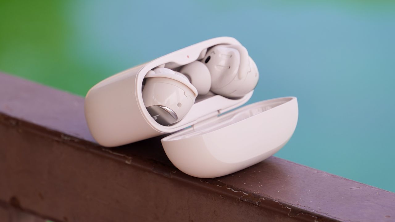 Bose's QuietComfort Ultra Gen 2 headphones and earbuds made me switch, and they're ALREADY up to 28% off