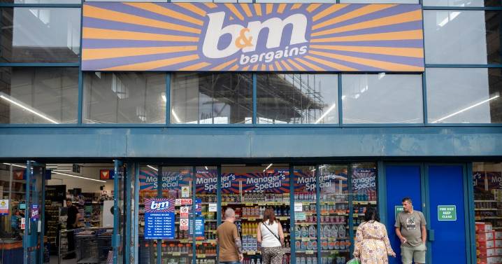 B&M's 'stunning' £20 lamp costs less than £42 'lookalike' on Amazon