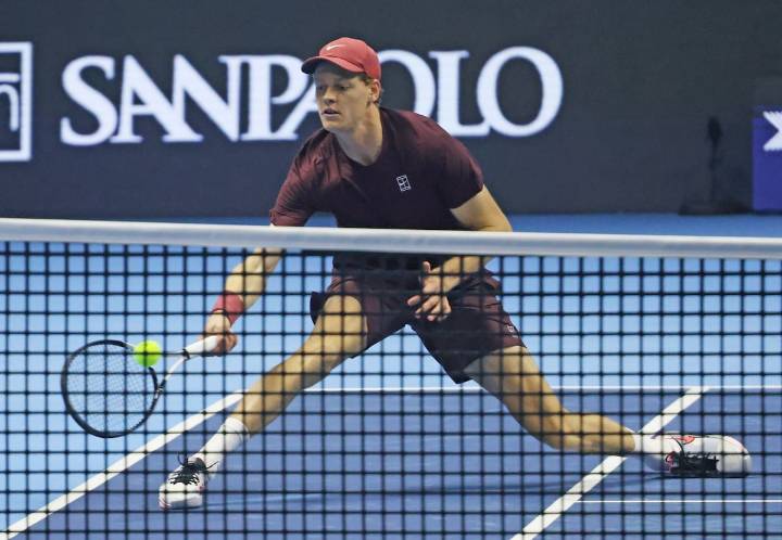 Implacable. Sinner extendió su largo invicto bajo techo: un gran estreno en el ATP Finals, donde busca el número 1
