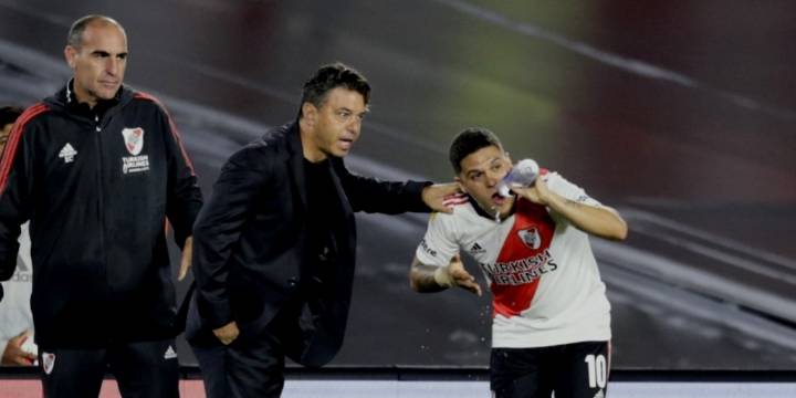 Juan Fernando Quintero respaldó a Marcelo Gallardo previo al Superclásico ante Boca: “Nunca le soltaríamos la mano”
