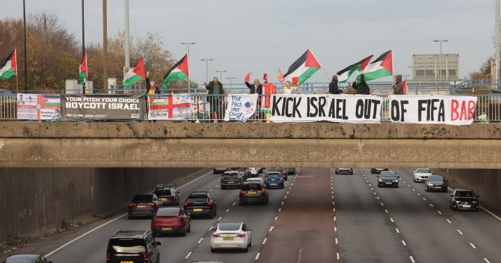 Birmingham pro-Palestine demo appears over A38 Aston Expressway