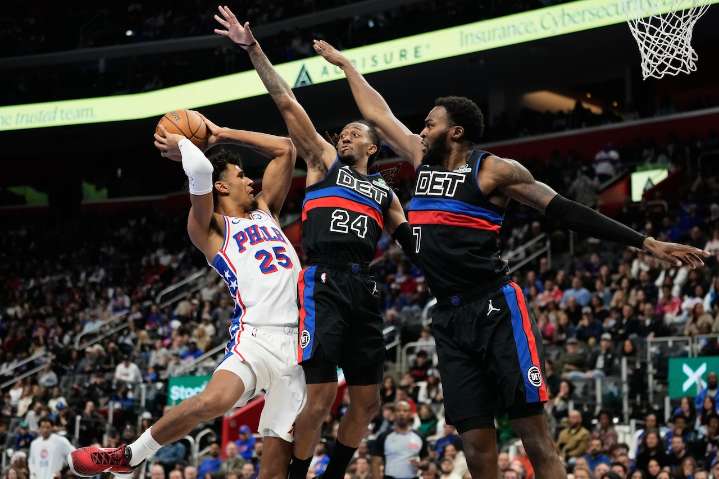 Pistons down 76ers for 9th straight win, longest streak since 2008