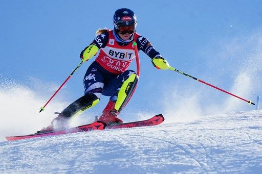 US ski star Shiffrin leads 2nd World Cup slalom of Olympic season after opening run