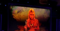 Dolly Parton Ducks Award Show After Health Concern Rumors