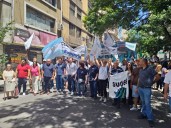 Sindicatos se movilizaron hasta la Caja de Jubilaciones para exigir el fin de los aportes extraordinarios