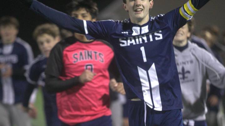 NH boys soccer: Senior's late goal sends St. Thomas to title game